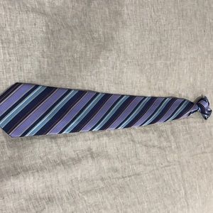 Neck tie